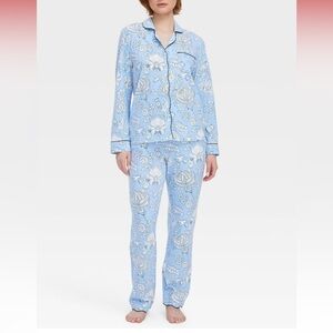 Roller Rabbit x Target Women’s Floral Vines Long Sleeves and Pants Pajama Set